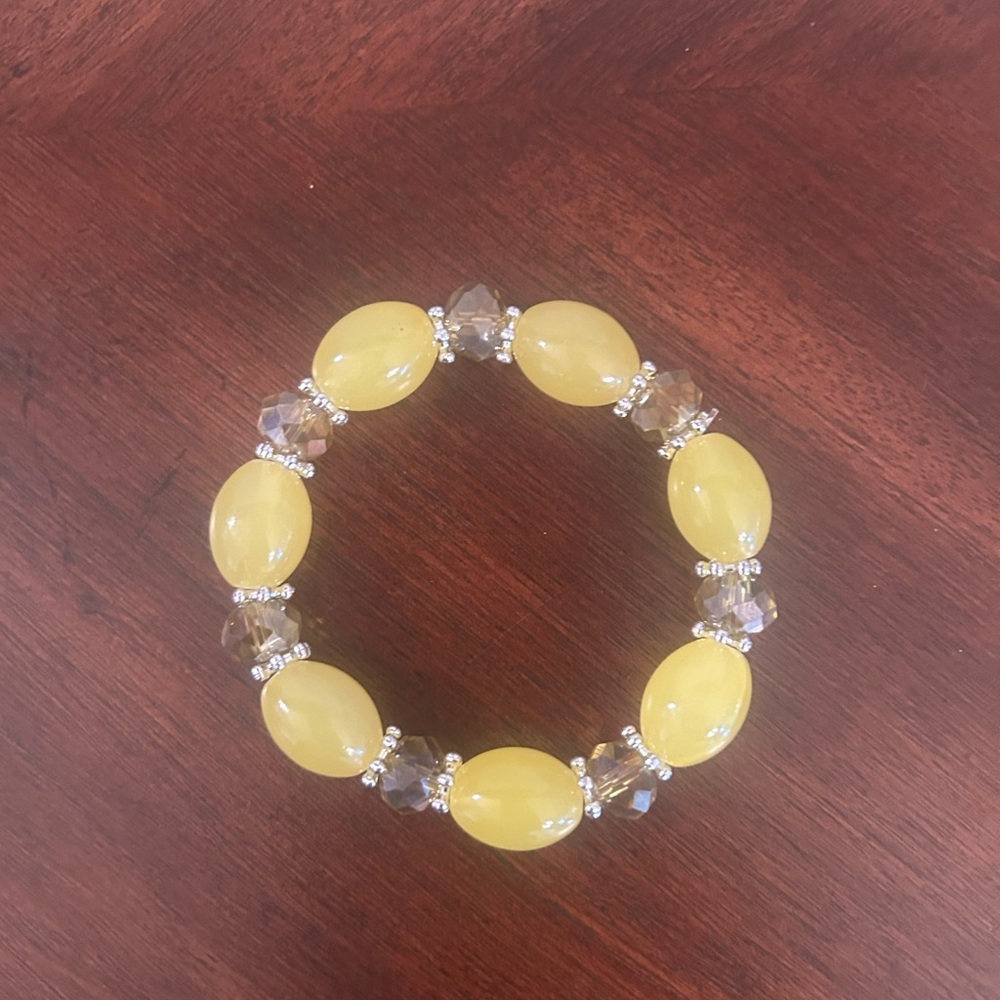Colorful Beaded Bracelets. - Picture 3 of 8